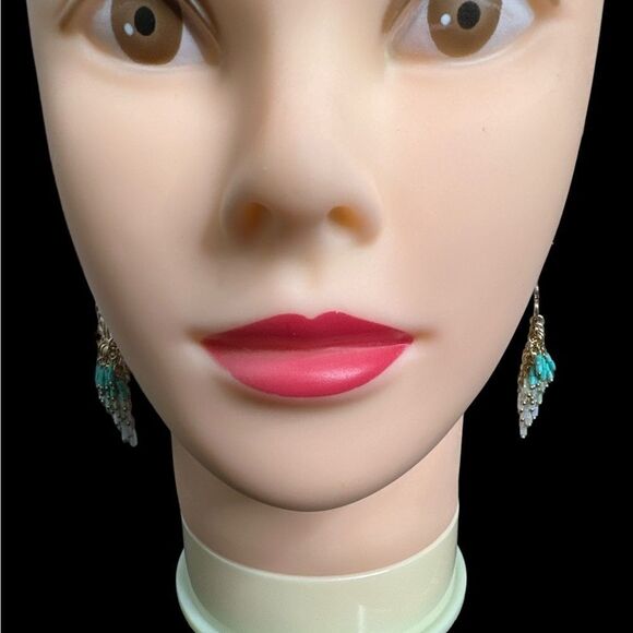 Cute women DANGLE EARRINGS - Picture 2 of 4